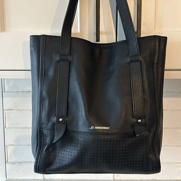 B. MAKOWSKY Black Leather Tote Shoulder Bag Handbag Magnetic Snap Closure EUC - Picture 3 of 14